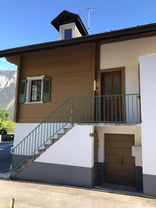 La Maisonnette : Charmante Maison Independante Salgesch Dış mekan fotoğraf